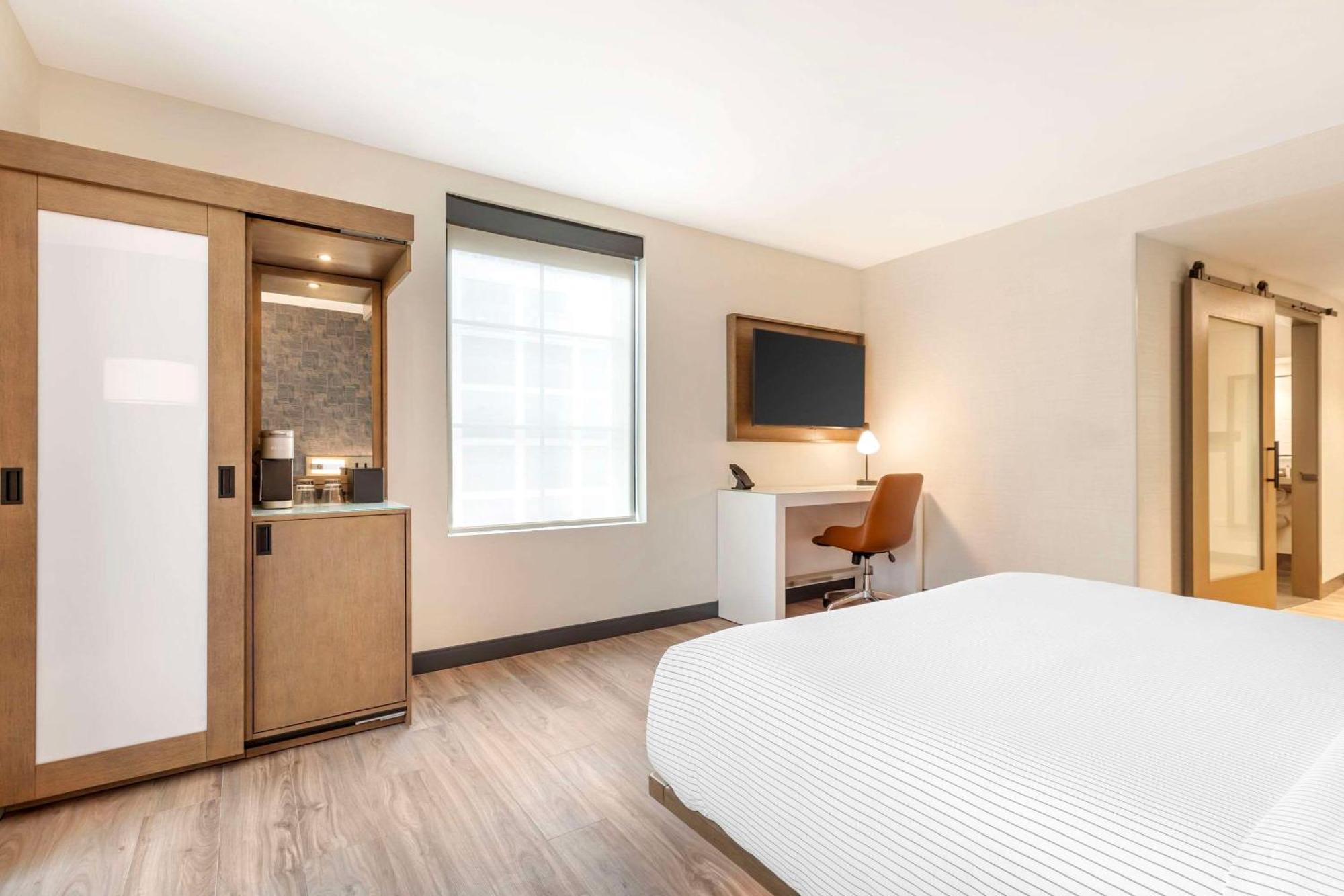 Cambria Hotel Denver Downtown Rino Bagian luar foto