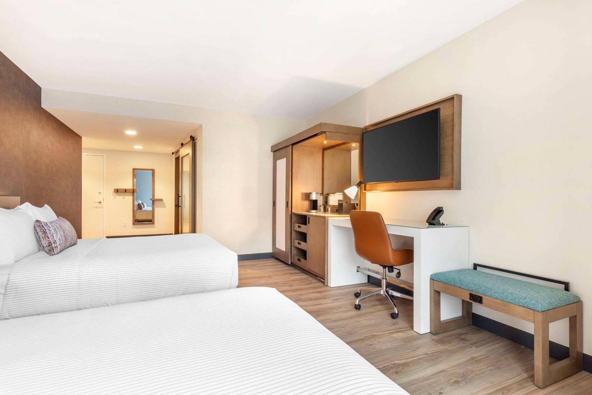 Cambria Hotel Denver Downtown Rino Bagian luar foto